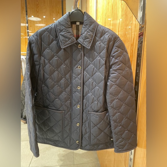 100% Authentic Burberry brand new Quilted Nylon Jacket navy Color $1250+… L - Picture 2 of 9